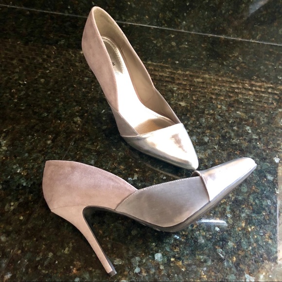 NIB Gray Silver Heels, 10 - Picture 2 of 8
